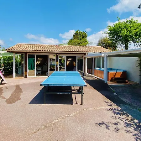 Patio + Jacuzzi, Free Surf+body+sup